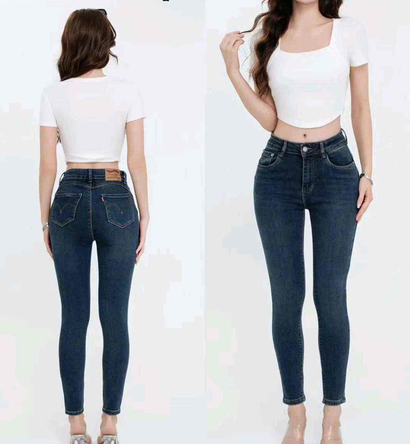 Jeans donna Nove & Nove all'ingrosso modello F2530 - L&Y